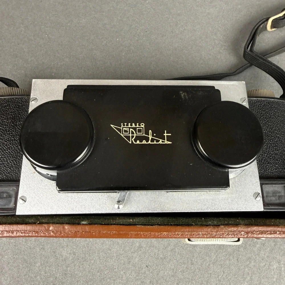 Vintage Stereo Realist Model 1041 35mm 3D Camera f/3.5 David White w/ Case